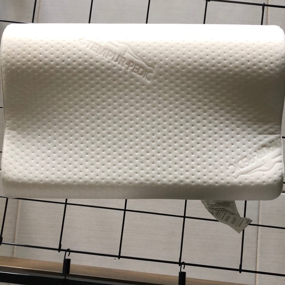 Tempur-pedic Other - Tempur-pedic pillow